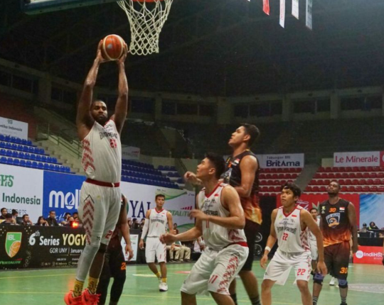 teknik-rebound-yang-benar-dalam-permainan-basket