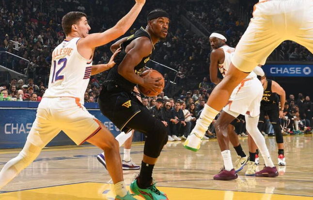 Warriors vs Suns Prediksi Duel Sengit 6 Februari